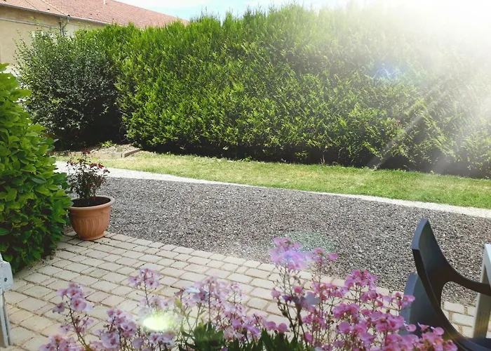 Holiday home Aux Lauriers