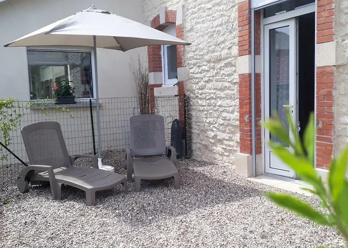 Aux Lauriers Semesterbostad